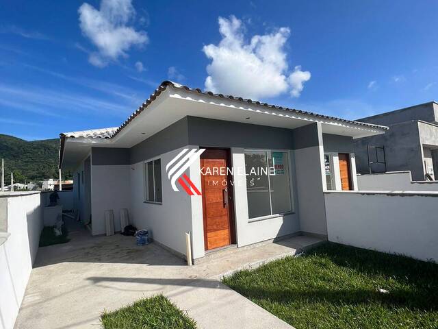 #1692 - Casa para Venda em São José - SC - 2